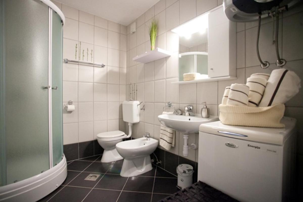 Apartments Mediterranea With Heated Pool Pisak Εξωτερικό φωτογραφία