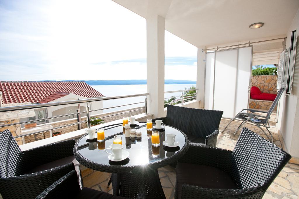 Apartments Mediterranea With Heated Pool Pisak Εξωτερικό φωτογραφία